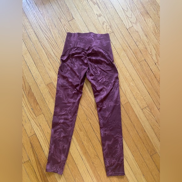 Gym shark power high rise leggings, size small, burgundy - Picture 4 of 5